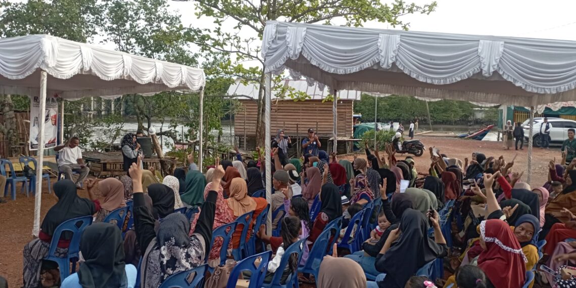 Program Seragam Gratis Kembali Jadi Sorotan, Warga Dompak Lama Ingin Rahma-Rizha Menang dan Lanjutkan