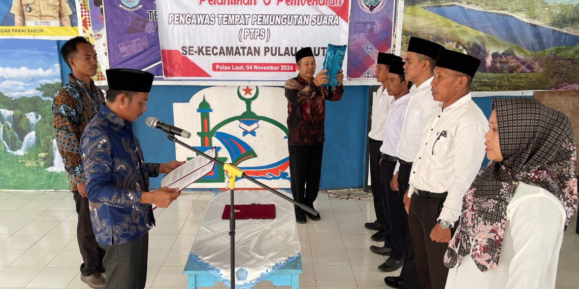 Sukseskan Pilkada Serentak 2024, Panwascam Pulau Laut Lantik 5 Orang PTPS