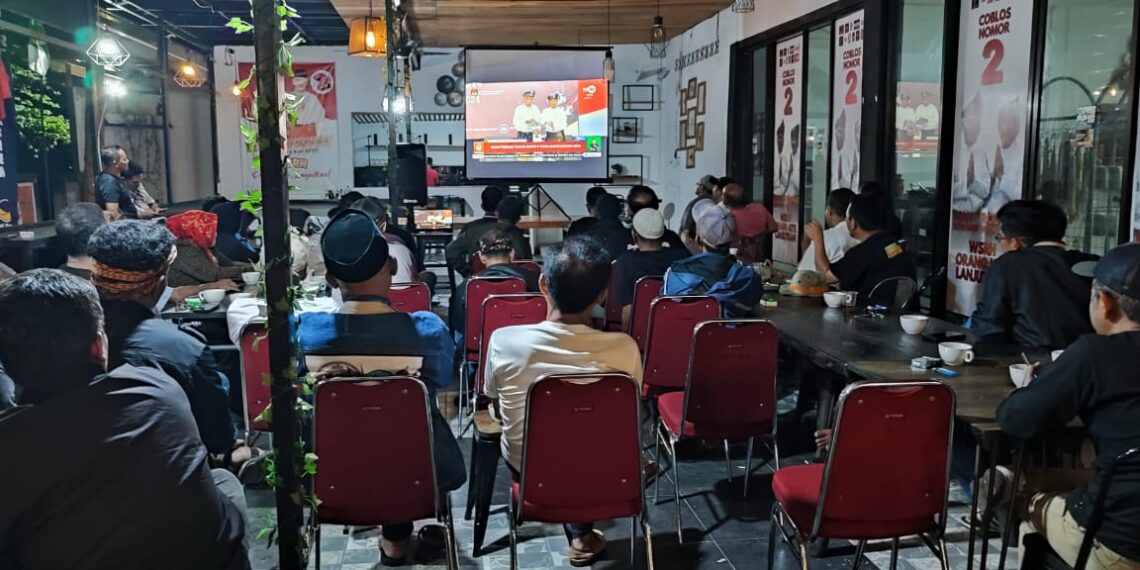 Nobar Debat Terbuka Pilkada Natuna, Warga Ranai: Sangat Puas Dengan Performa Pasangan Urut 02