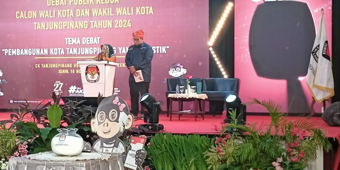 Debat Publik Kedua Calon Walikota Dan Wakil Walikota Tanjungpinang, Rahma-Rizha Soroti Peran Agama dan Keluarga dalam Penanganan Narkoba