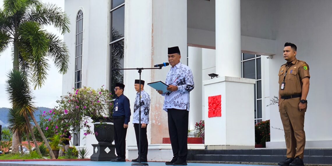 Usai Cuti, Bupati Natuna Kembali Bertugas dan Ajak Pegawai Gunakan Hak Pilih pada 27 November 2024