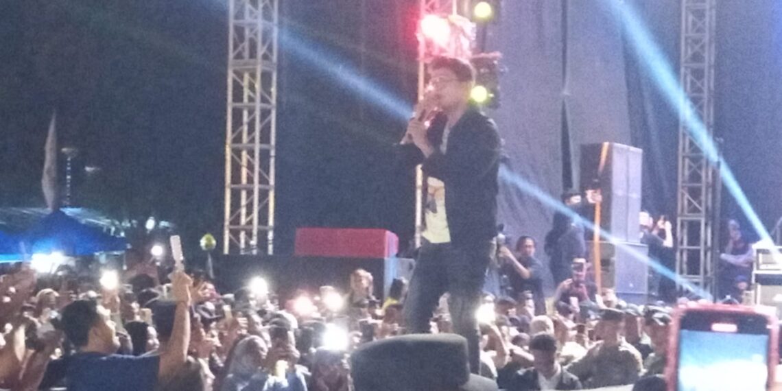 HUT Kabupaten Bintan ke-76: Kangen Band Meriahkan Malam Puncak dengan Lagu Hits