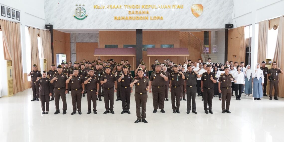 Kejati Kepri Gelar Upacara Peringatan Hari Anti Korupsi Sedunia 2024