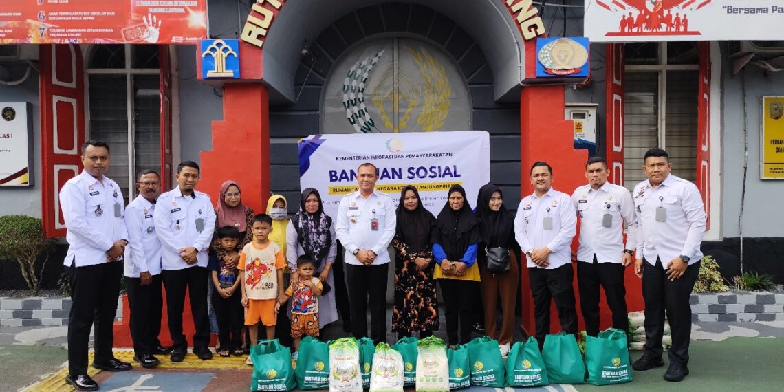 Peduli Kesejahteraan, Rutan Kelas I Tanjungpinang Adakan Bakti Sosial