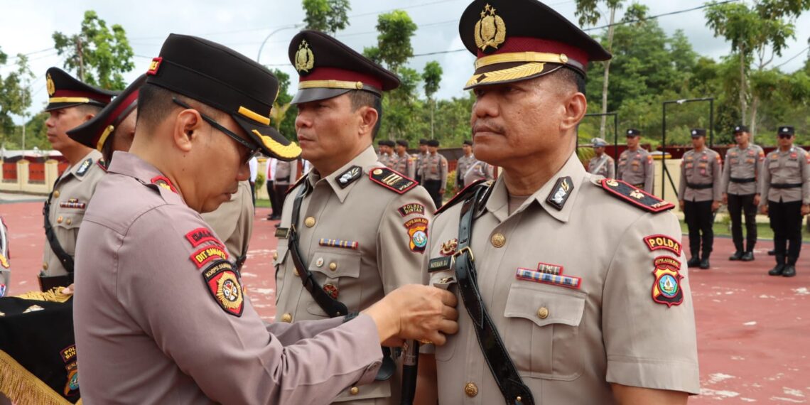 Kapolres Bintan Pimpin Sertijab Kasat Binmas dan Kapolsek Binut