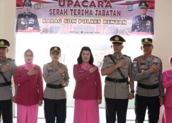 Kapolres Bintan Pimpin Upacara Serah Terima Jabatan Kabag SDM Polres Bintan