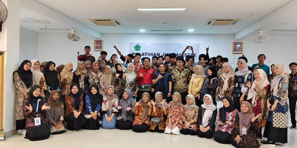 Kolaborasi, HMKPI dan PWI Natuna Beri Pelatihan Jurnalistik Bagi Mahasiswa 