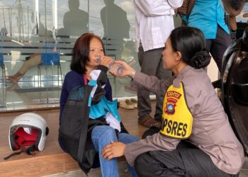 Kecelakaan Beruntun di KM 16 Bintan, Kapolres Sigap Bantu Korban