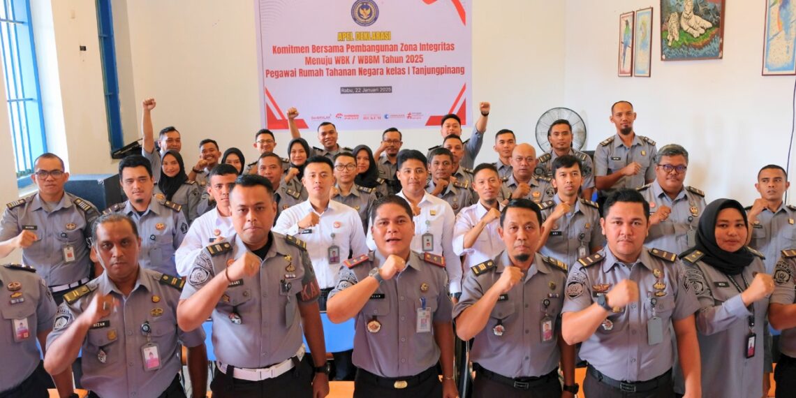 Karutan Kelas I Tanjungpinang Berikan Pengarahan Perdana kepada Jajaran Petugas