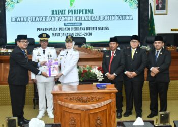 Bupati Natuna Cen Sui Lan – Jarmin Resmi Menyampaikan Pidato Perdananya di Ruang Paripurna DPRD Natuna