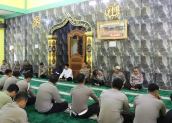Polres Bintan Gelar Binrohtal untuk Tingkatkan Keimanan Personel