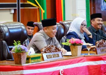 Bupati Lingga, Muhammad Nizar Hadiri Paripurna Pengesahan Ranperda, Apa Saja Ranperda Yang Disahkan !