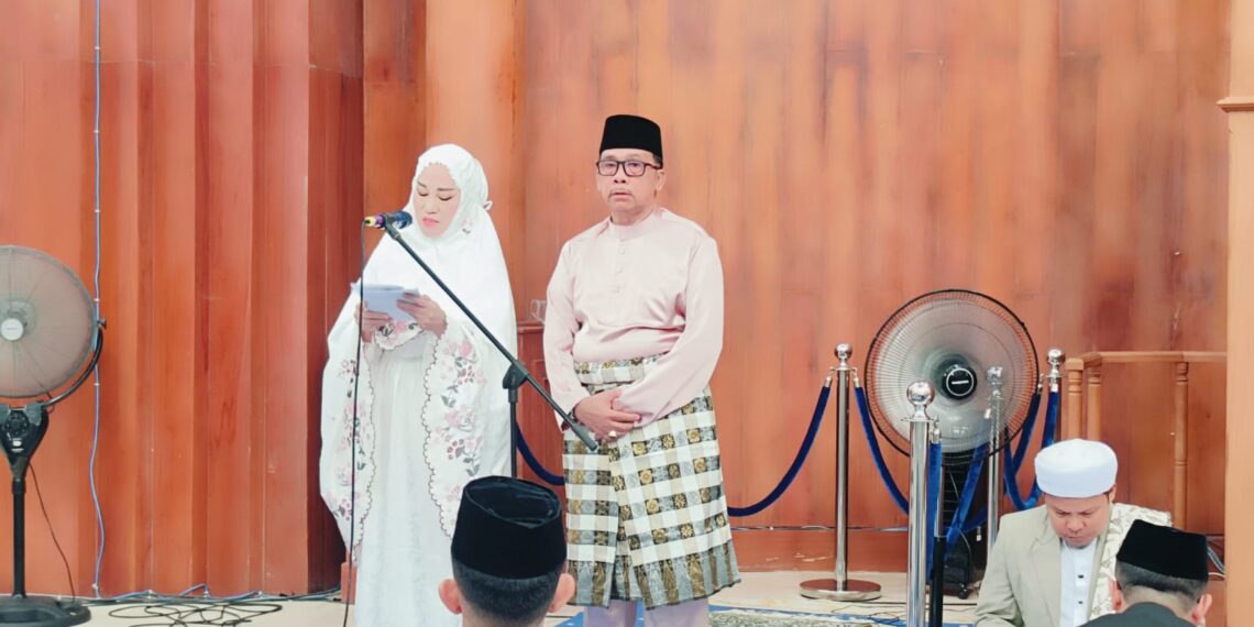 Shalat Id Idul Fitri di Masjid Agung Natuna 