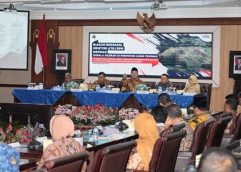 Menteri Nusron Ajak Kepala Daerah Se-Jawa Tengah Kolaborasi Selesaikan Sertipikasi Tanah dan RDTR