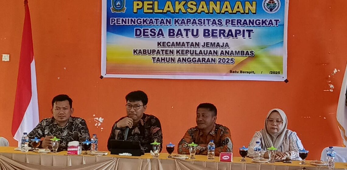 Staf Desa Batu Berapit Ikuti Kegiatan Peningkatan Kapasitas Perangkat Desa, Kejari Anambas Sebagai Narasumber