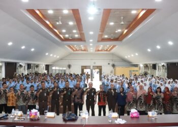 Gencarkan Proranm JMS, Kejati Kepri Sosialisasi Bahaya Napza dan Bullying di SMKN 1 dan SMK 3 Batam.