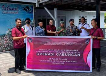 Perkuat Pengawasan Orang Asing, Imigrasi Tarempa Lakukan Operasi Gabungan Di Jemaja