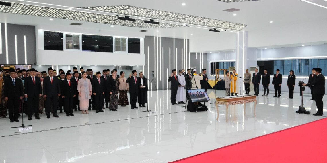 Menteri Nusron Lantik Pejabat Struktural, Tekankan Percepatan Program Kementerian ATR/BPN