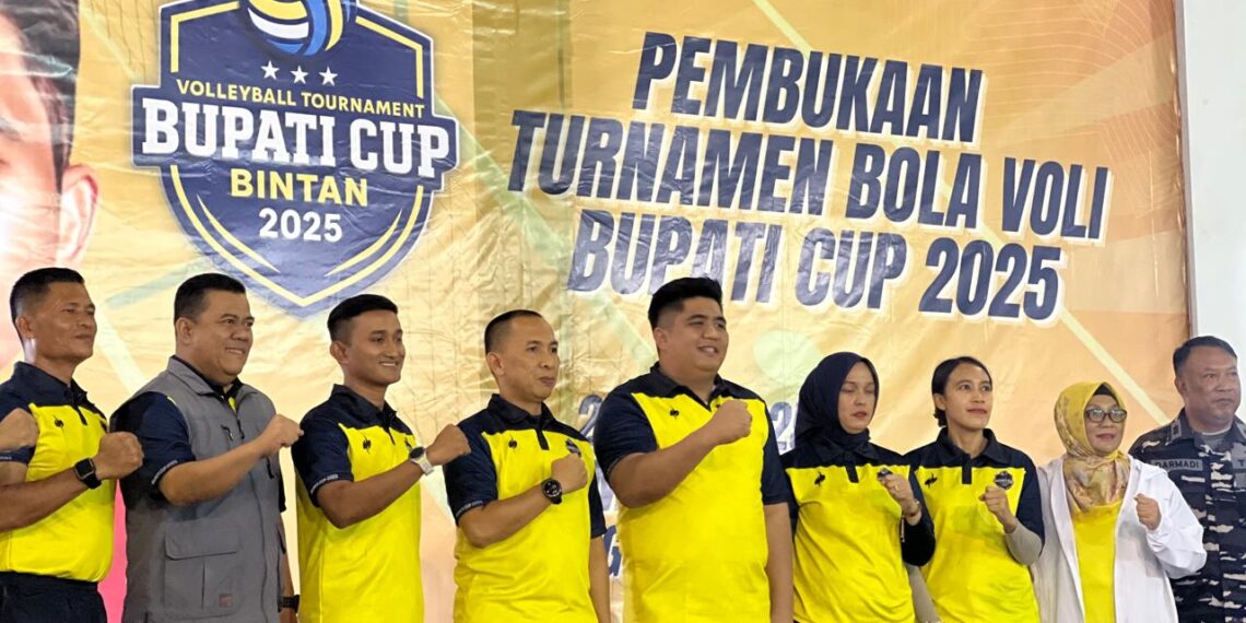 Meriah! Dandim 0315/Tanjungpinang Hadiri Pembukaan Turnamen Voli Bupati Cup Bintan 2025