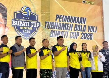 Meriah! Dandim 0315/Tanjungpinang Hadiri Pembukaan Turnamen Voli Bupati Cup Bintan 2025