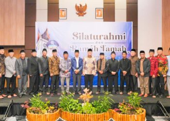 Silaturahmi dengan Niniak Mamak Kurai Limo Jorong, Wamen Ossy Tegaskan Negara Hadir Lindungi Tanah Ulayat dan Buka Peluang Ekonomi Masyarakat Adat