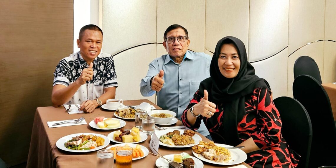 Ketua Umum PWI dan IKWI Pusat Hadiri Pelantikan Pengurus PWI-IKWI Batam Masa Bakti 2025–2028