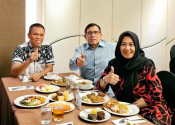 Ketua Umum PWI dan IKWI Pusat Hadiri Pelantikan Pengurus PWI-IKWI Batam Masa Bakti 2025–2028