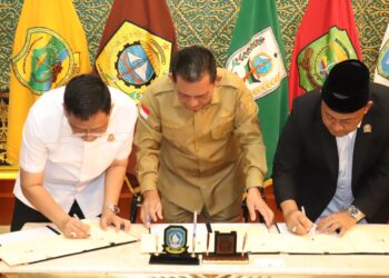 Tingkatkan Penegakan Hukum Humanis, Kejati Kepri Teken Kerja Sama Restorative Justice dengan Pemprov dan DPRD Kepri