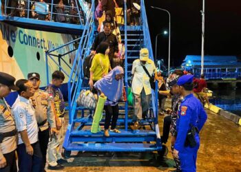 Polres Kepulauan Anambas Perketat Pengamanan di Pelabuhan Tarempa Jelang Keberangkatan KM. Bukit Raya