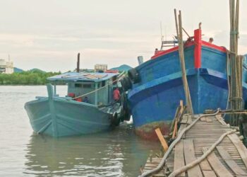 Ditkrimsus Polda Kepri Amankan Kapal Kayu Bermuatan 10 Ton Solar Ilegal di Perairan Batam