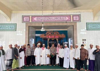 Kapolres Natuna Pererat Silaturahmi Lewat Program “Jumat Curhat Kamtibmas” di Masjid Al-Jamik
