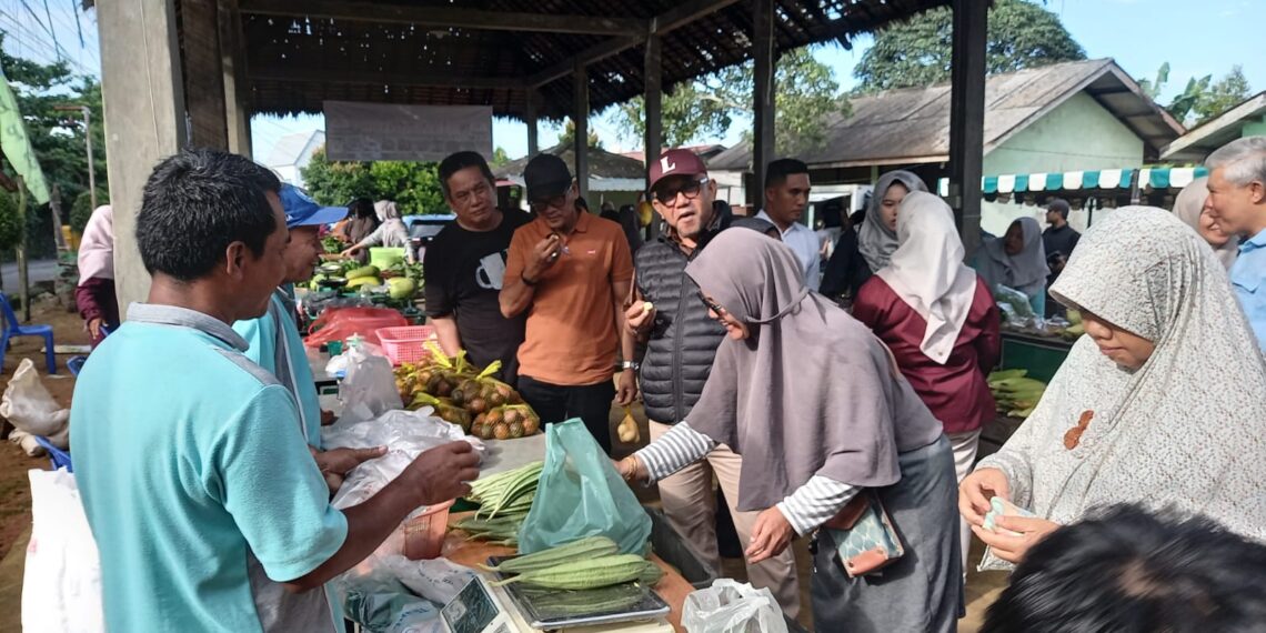 Warga Serbu Bazar Murah Pemko Tanjungpinang, Harga Pangan Jauh Lebih Terjangkau