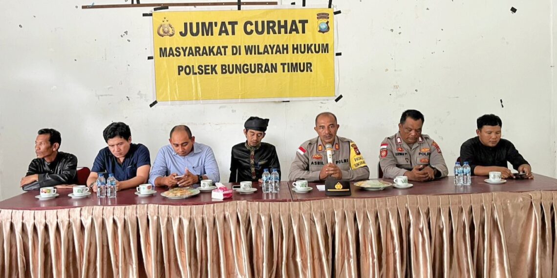 Jumat Curhat : Polsek Bunguran Timur Mendengarkan Aspirasi Warga Desa Sungai Ulu