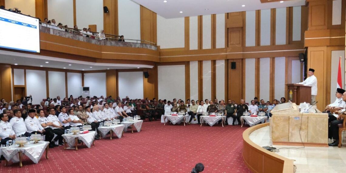 Menteri Nusron Ajak Kepala Daerah se-Sulawesi Tenggara Wujudkan Administrasi Pertanahan Modern dan Inklusif