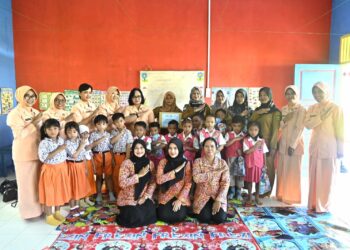 Yasarini Lanud RSA Natuna Tebar Buku : Tanamkan Cinta Literasi Sejak Dini di Ujung Utara Indonesia