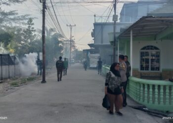 Fogging Cegah DBD : Relawan Ansor Peduli dan Babinkamtibmas Bersinergi