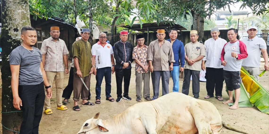 BPW KKSS Kepri Serahkan Hewan Qurban, Pererat Silaturahmi Warga Sulawesi Selatan di Batam