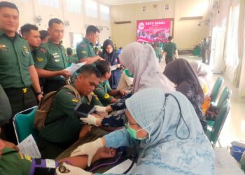 Prajurit Kodim 0315/Tanjungpinang Ikuti Aksi Donor Darah Sambut HUT Kodam I/BB