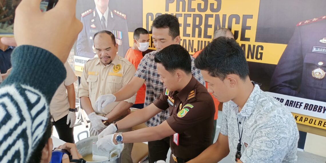 Polresta Tanjungpinang Musnahkan Barang Bukti Narkotika Jenis Sabu