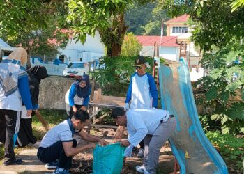 Lurah Tarempa Syamsir Pimpin Kegiatan Goro “Jum’at Berlian” di Taman Bermadah