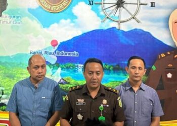 Kejari Natuna Tahan Dua Tersangka Korupsi Proyek Rehabilitasi Mangrove Desa Pengadah