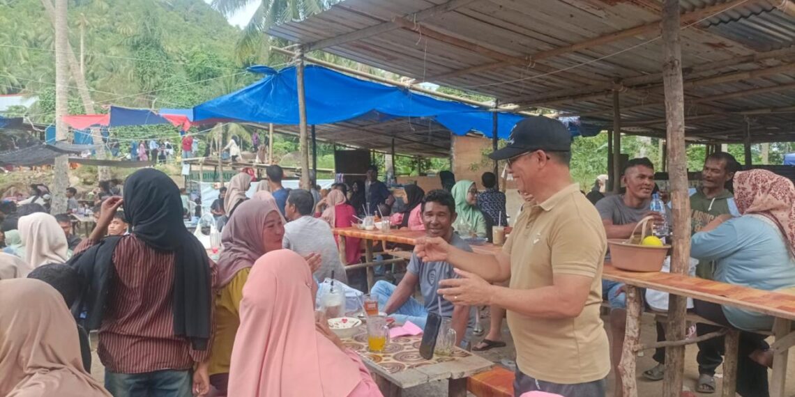 Semangat Kebersamaan Warnai Penutupan Turnamen Sepak Bola HUT Karang Taruna Binra ke-45 oleh Bupati Aneng