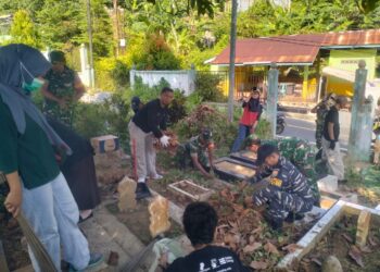 Semangat Kebersamaan, Kelurahan Tarempa Gelar Goro Jumat Berlian Sambut Bulan Kemerdekaan
