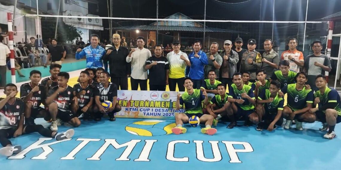 Ketua KONI Hadiri Pembukaan Turnamen Bola Voli KTMI Cup I di Desa Tiangau