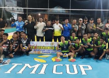 Ketua KONI Hadiri Pembukaan Turnamen Bola Voli KTMI Cup I di Desa Tiangau