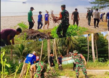 Goro Gabungan, Danposal Jemaja Ikut Hadir Bersama Warga Sambut HUT RI ke-80