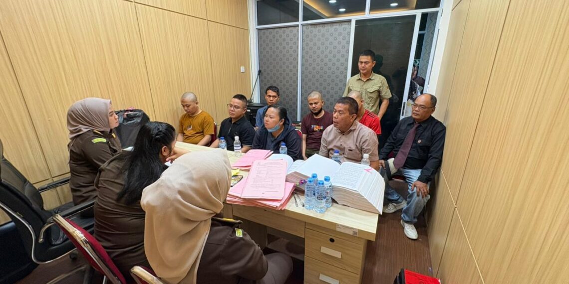 Sindikat Mafia Tanah Terbongkar, Kejari Tanjungpinang Tahan Enam Tersangka dengan Barang Bukti Miliaran Rupiah