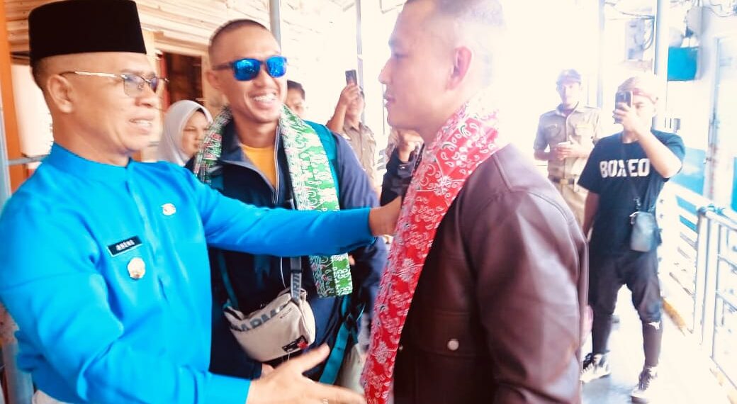 Bupati Anambas Sambut Hangat Atlet Kick Boxing Berprestasi Asal Daerah, Satria Anak Melayu