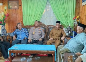 Foto : Bupati, Kapolres, tokoh Agama, Katua Kadin Anggota Pengurus LAM Anambas