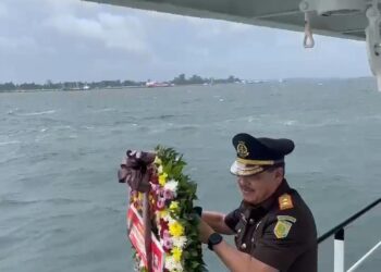 Kejati Kepri Tahan Oknum BP Karimun Terkait Kasus Korupsi Pengaturan Barang Kena Cukai.
